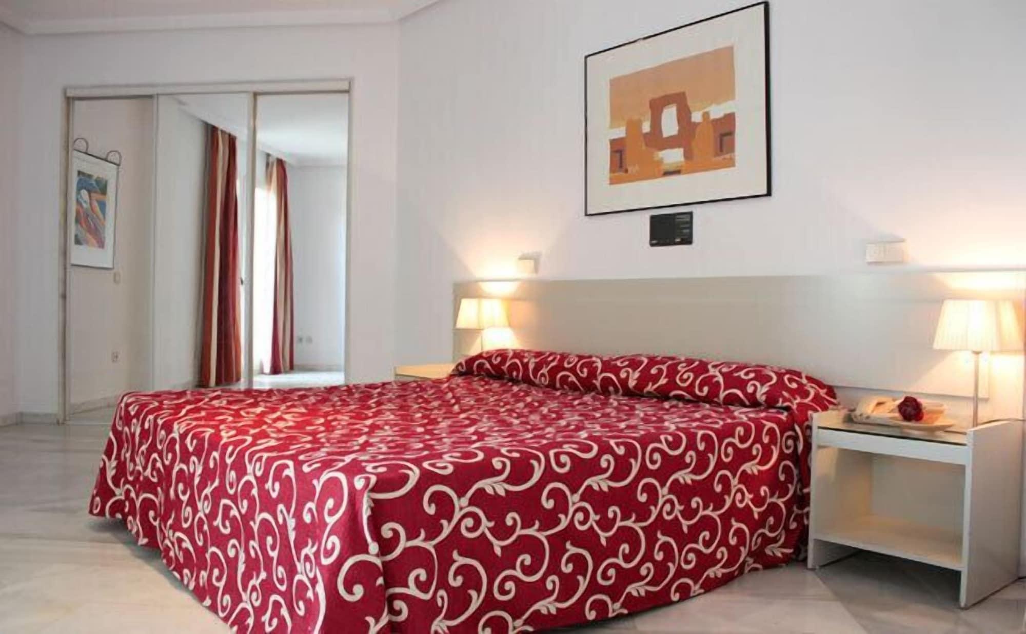 Hospedium Hotel Apartamentos Simon Verde Mairena del Aljarafe Dış mekan fotoğraf