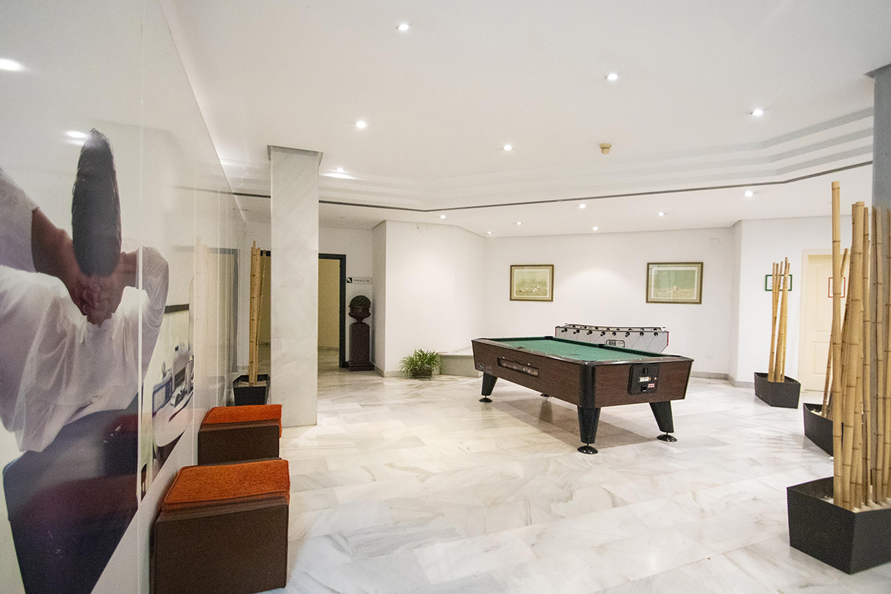 Hospedium Hotel Apartamentos Simon Verde Mairena del Aljarafe Dış mekan fotoğraf
