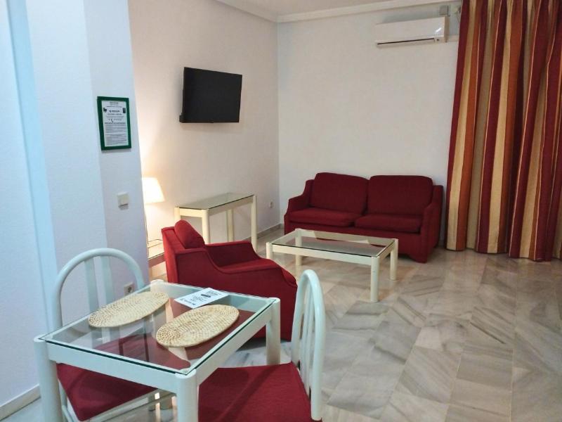 Hospedium Hotel Apartamentos Simon Verde Mairena del Aljarafe Dış mekan fotoğraf