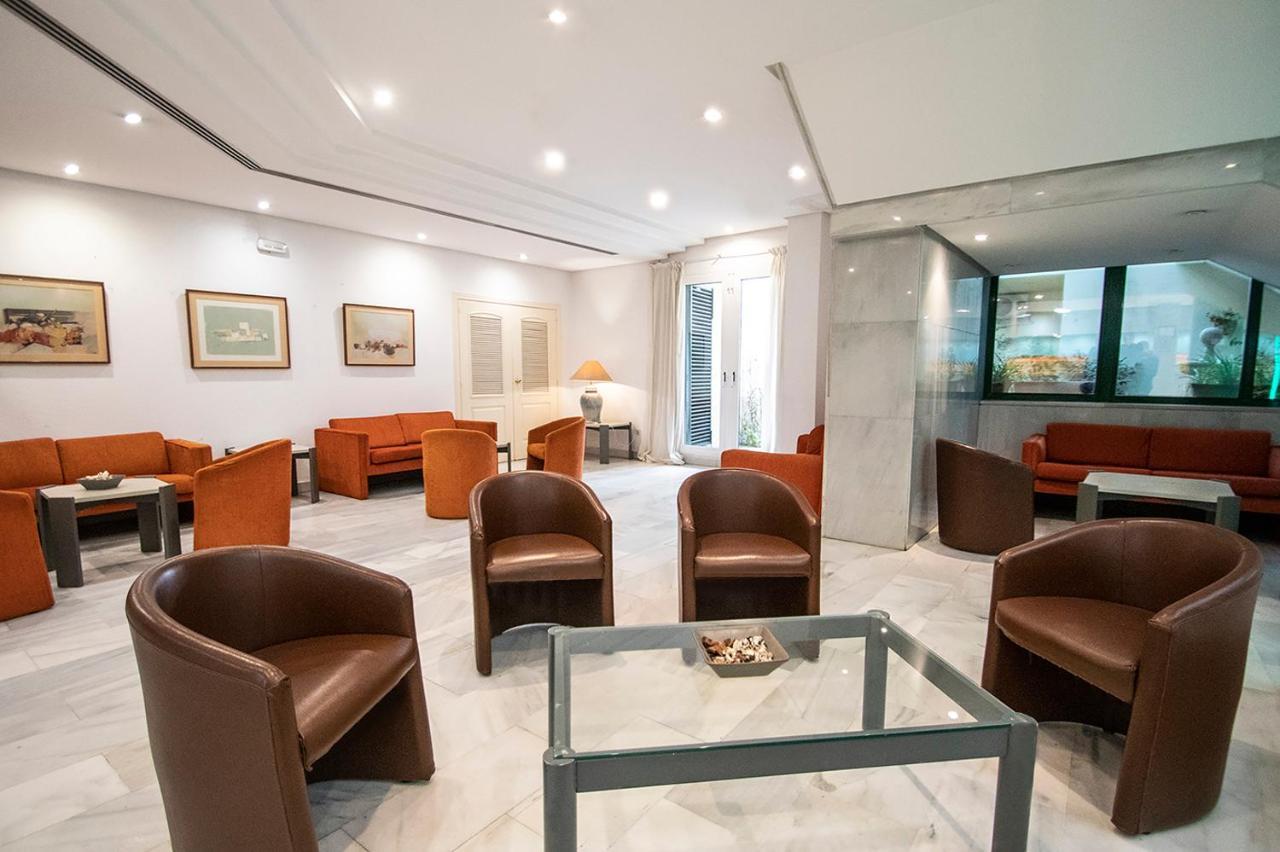 Hospedium Hotel Apartamentos Simon Verde Mairena del Aljarafe Dış mekan fotoğraf