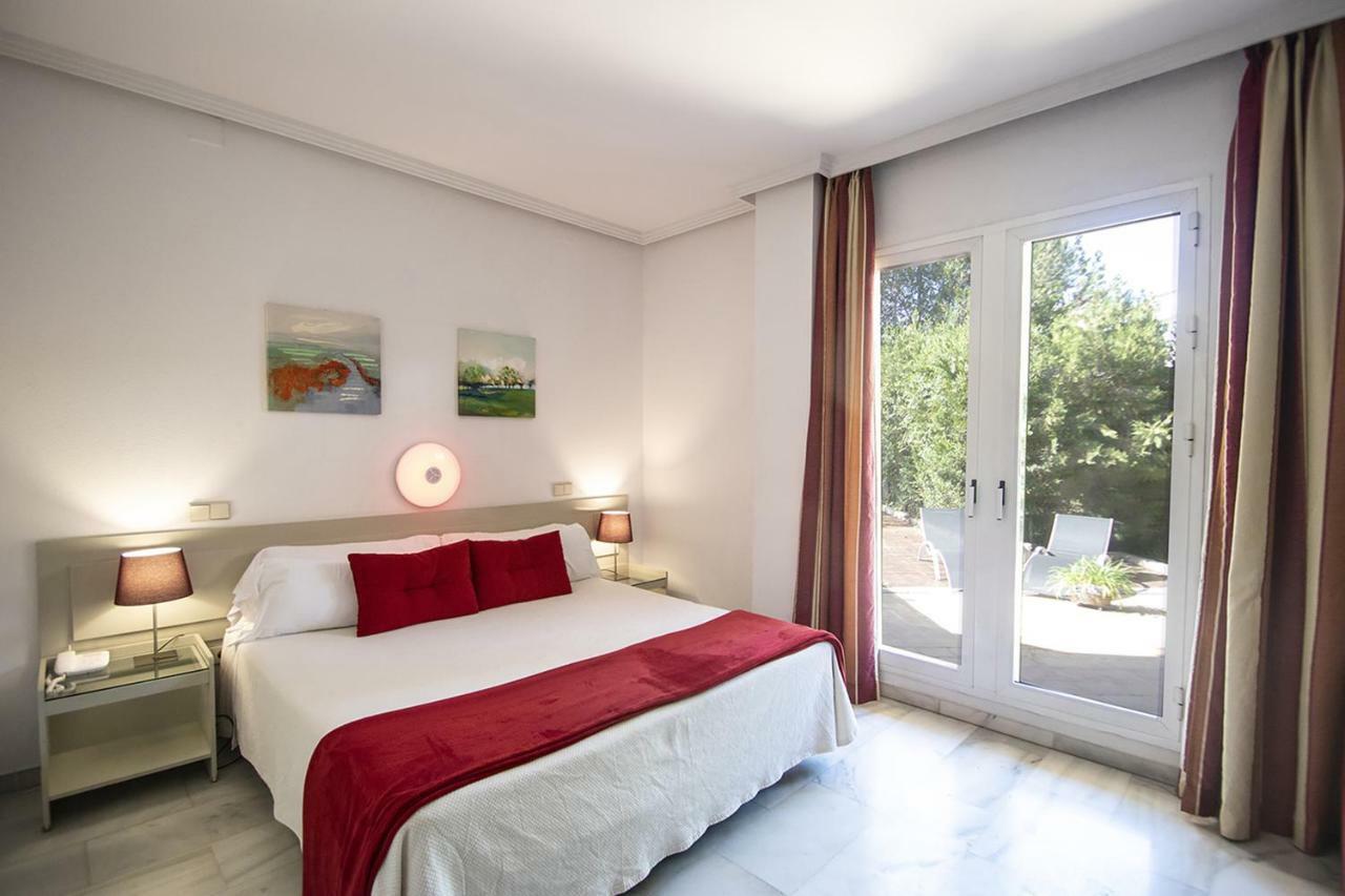 Hospedium Hotel Apartamentos Simon Verde Mairena del Aljarafe Dış mekan fotoğraf